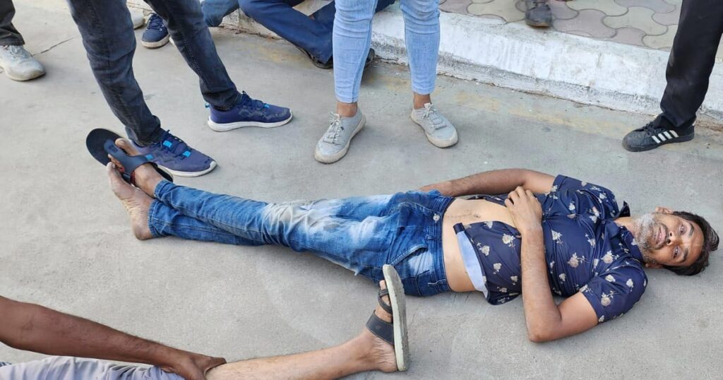 Employees attempt suicide in Rajkot