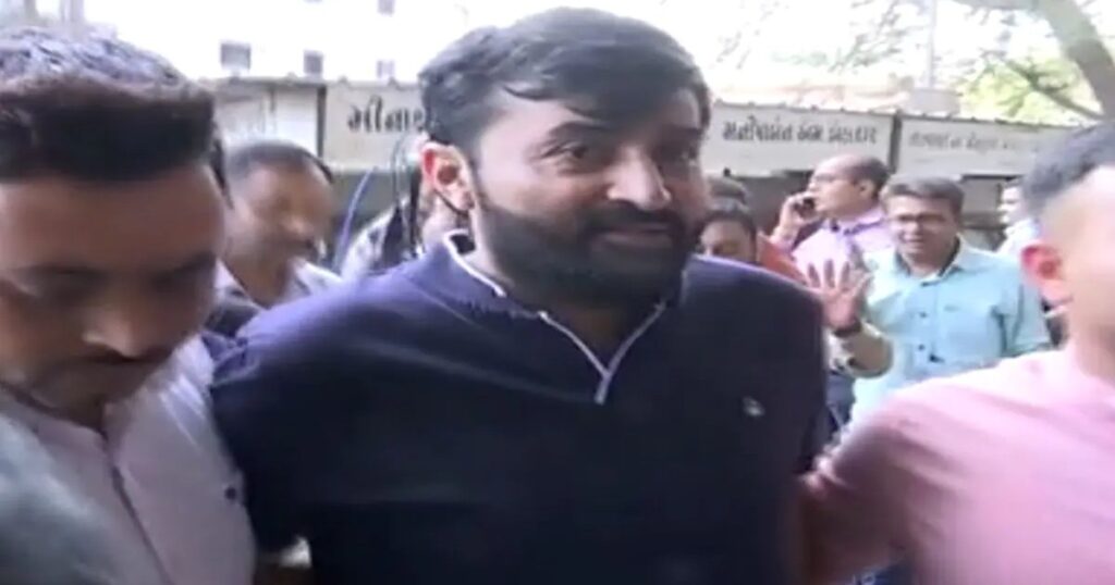 Devayat Khavad News Today