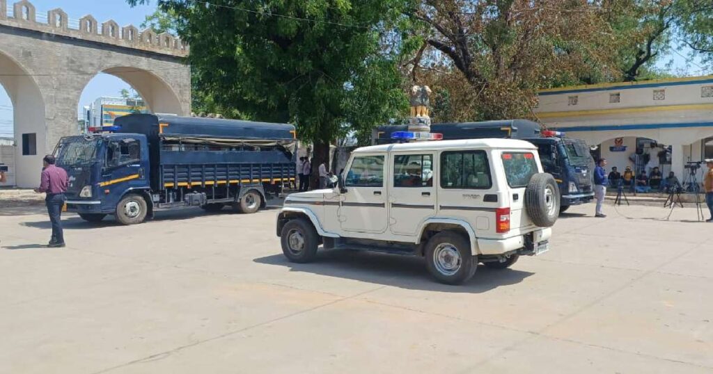 UP Police Reached Sabarmati Central Jail Ahmedabad