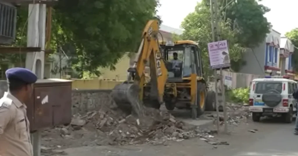 Dhari Demolation Amreli News 3
