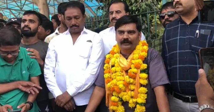 Yuvrajsinh Jadeja live