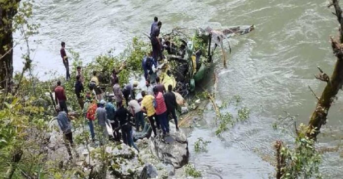 Army Helicopter crashes in Kishtwar