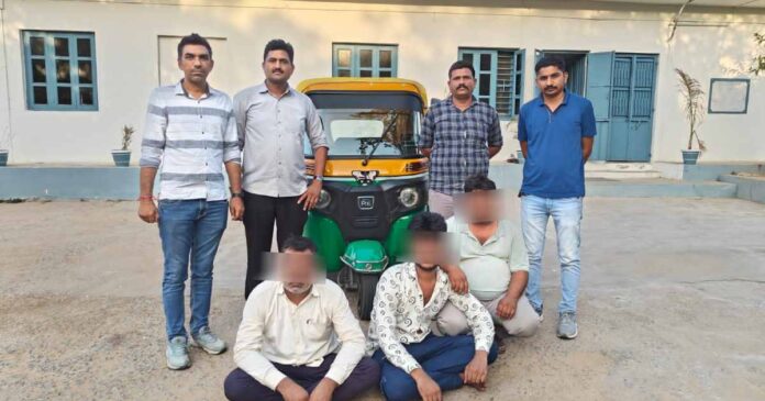 Mehsana police solved Ahmedabad theft case Mehsana police solved Ahmedabad theft case