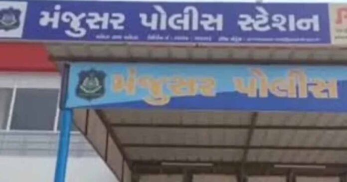 Vadodara Dalit Youth Beaten by Muslim Youth