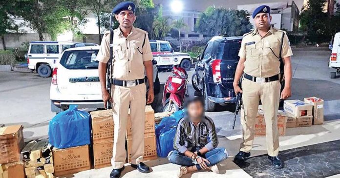 SMC Raid in Anand nagar police station Area Ahmedabad