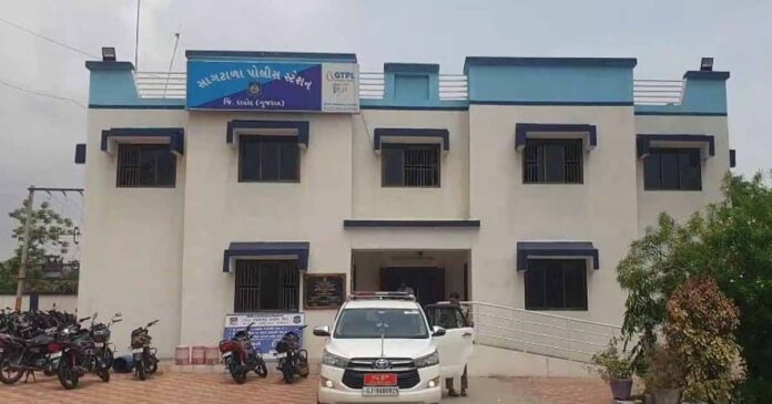 dahod police