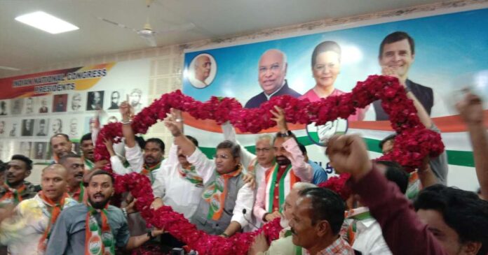 Akash Sarkar Join Congress