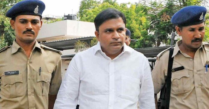 Gujarat High Court acquits birju salla hijack threat case