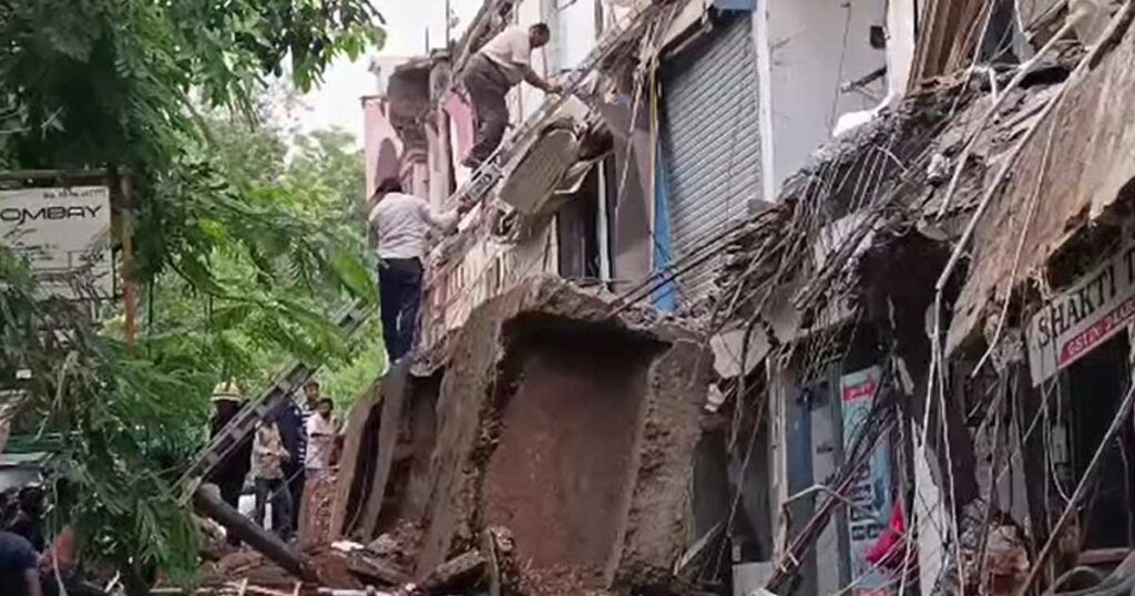 building collapses in Bhavnagar